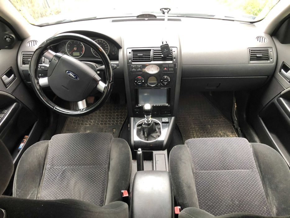 Ford mondeo MK3 ,Ghia  2.0 - gaz + 4 opony zimowe
Bridgestone.