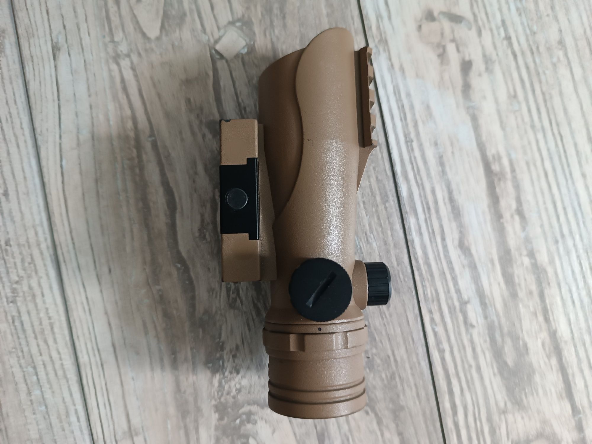 Kolimator ASG V Tactical Red Dot Sight (tan)