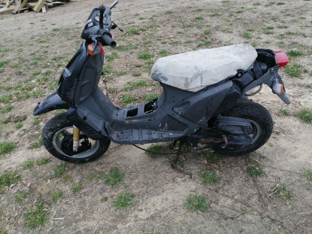 Malaguti Crosser silnik, plastiki, instalacja, lampy, siedzenie