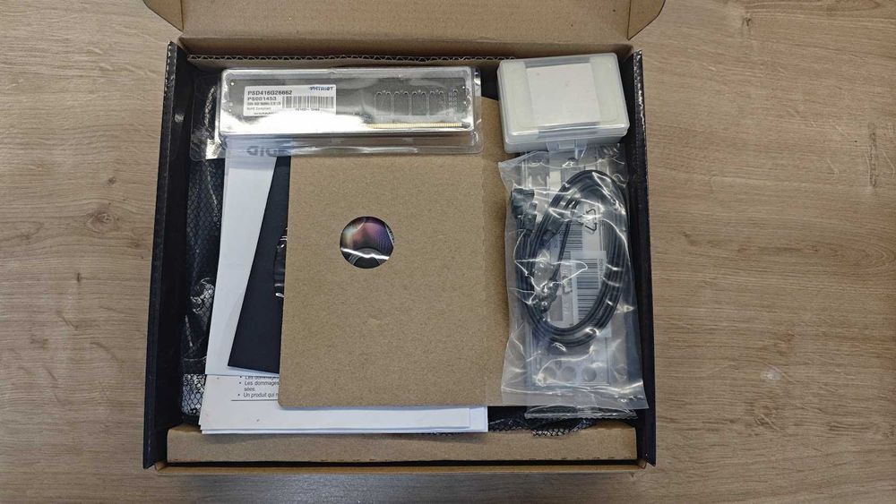 Gigabyte H310M S2H + Intel CC150 + 16Gb DDR4 Комплект для зборки