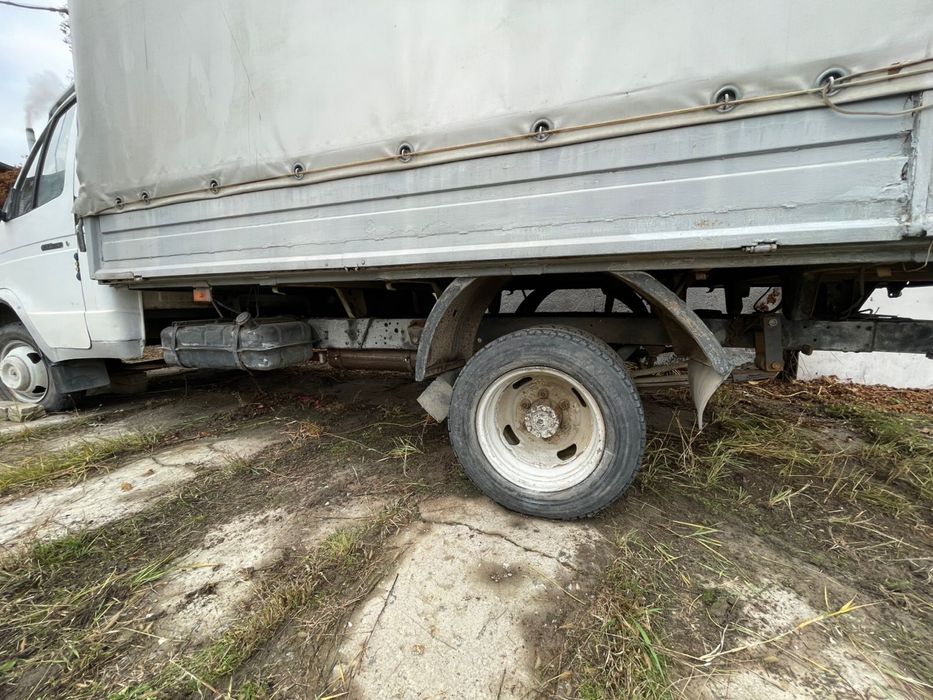 ГАЗ 3302 Газель 4 м