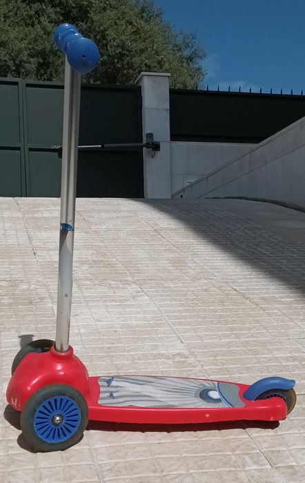 Trotinete 3 rodas usada criança