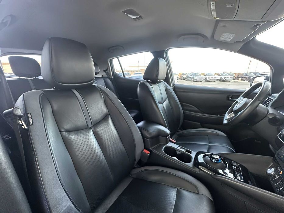 Nissan LEAF SL      2019