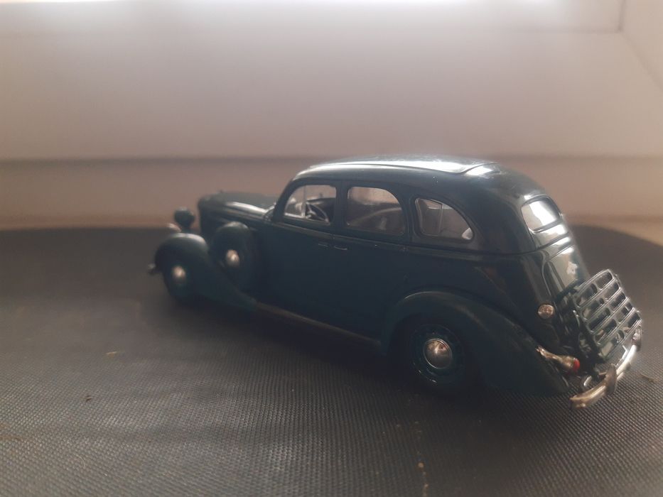 Модель ЗИС-101 / ЗИС-101А (1:43)