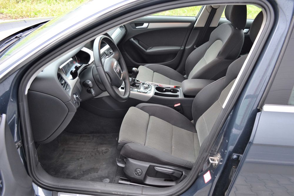 Audi A4 B8 2.0TDI 136KM**Xenon**Navi**LED**PDC P+T**Tempomat