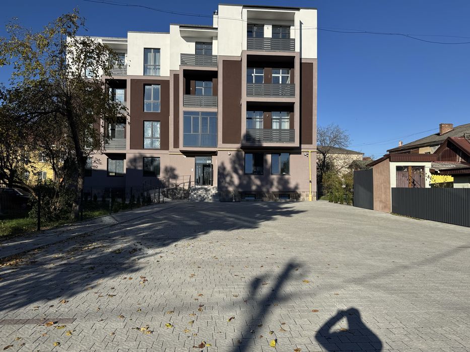 Продаж Комерційного Приміщення пл. 220м2 з можливістю розтермінуваня