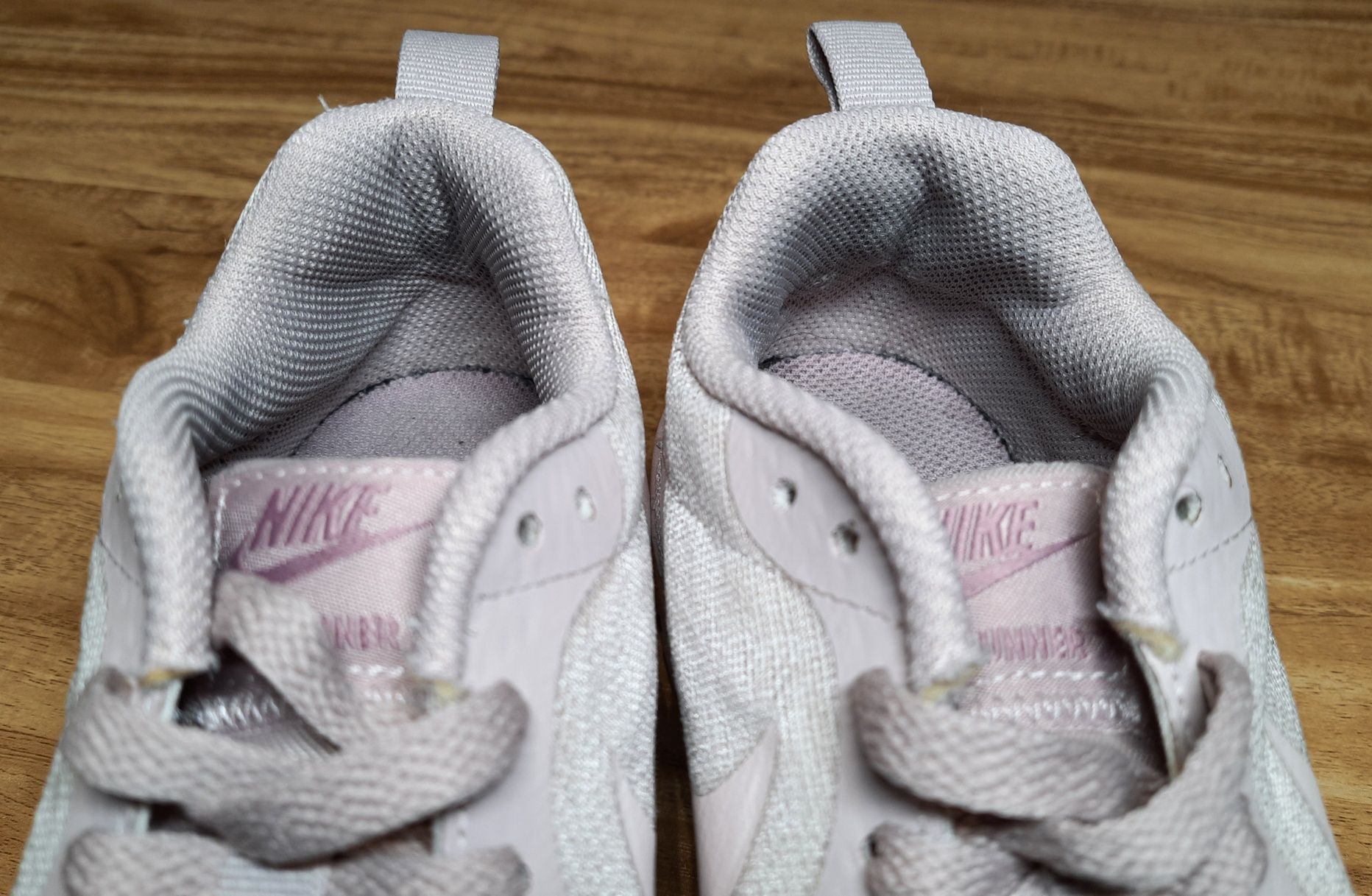 Buty Nike MD Runner 2 27,5 23,5cm Różowe