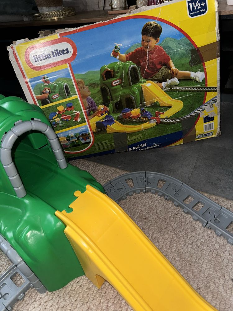 Zjeżdzalnia little tikes