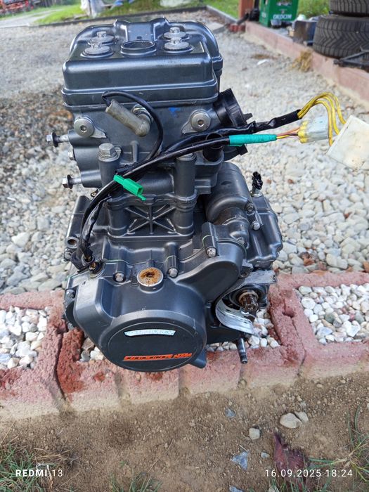 Silnik KTM Duke RC 125 Husqvarna svartpilen 125 swap 125 senda rieju