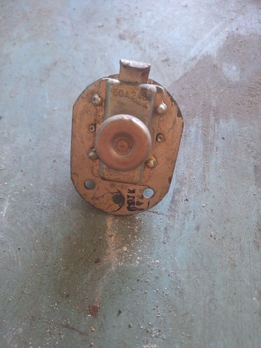 Новий вимикач маси Вк318Б