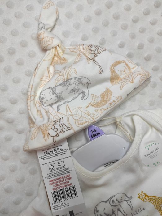 Комплект - бодик, штанишки, шапочка 68см, 3-6 месяца