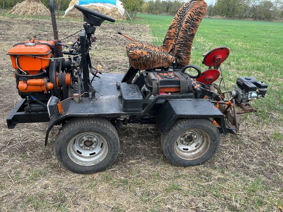 Саморобний мінітрактор