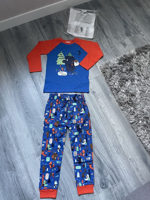 Дитяча піжама Bluezzo, на 4-5 років (104-110 см). НОВА.