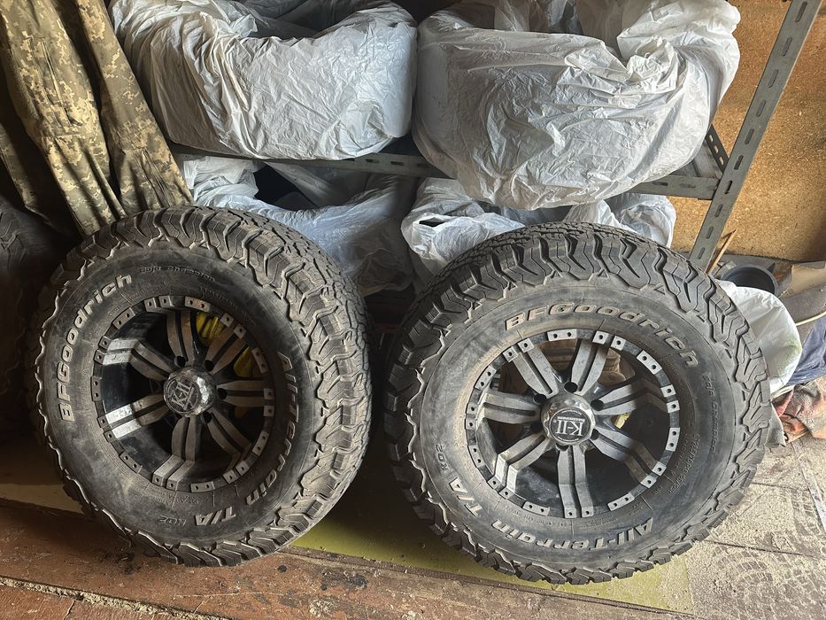 Комплект резини з дисками r16 285/75