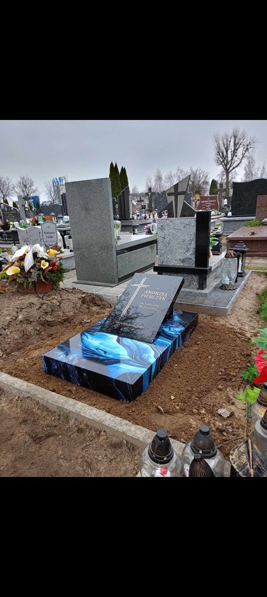 Tani nagrobek urnowy Kompozyt 2100 zł z montażem Cały Kraj.