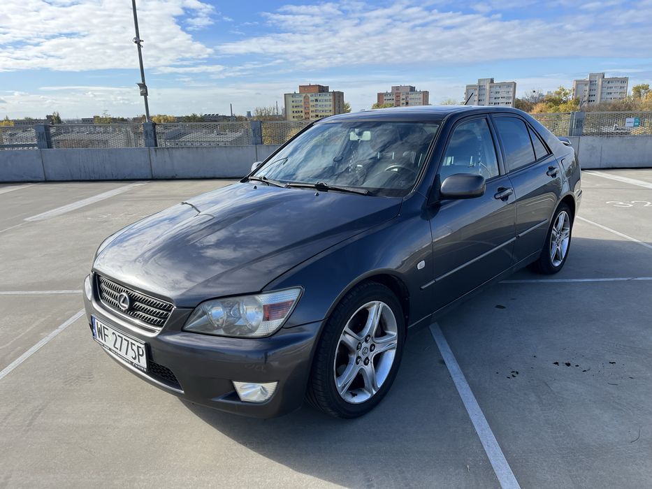 Lexus IS200 rocznik 2002 2.0 LPG