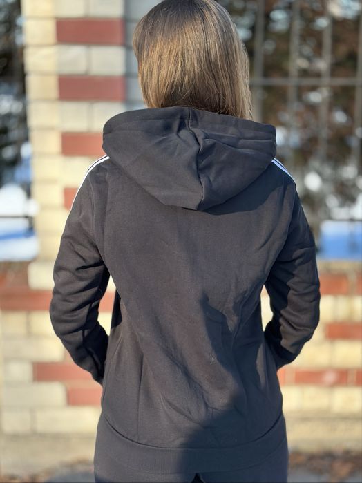 Adidas жіноча зіпка (утеплена флісом)