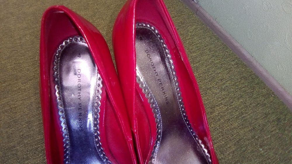 Кожаные туфли Dorothy Perkins
