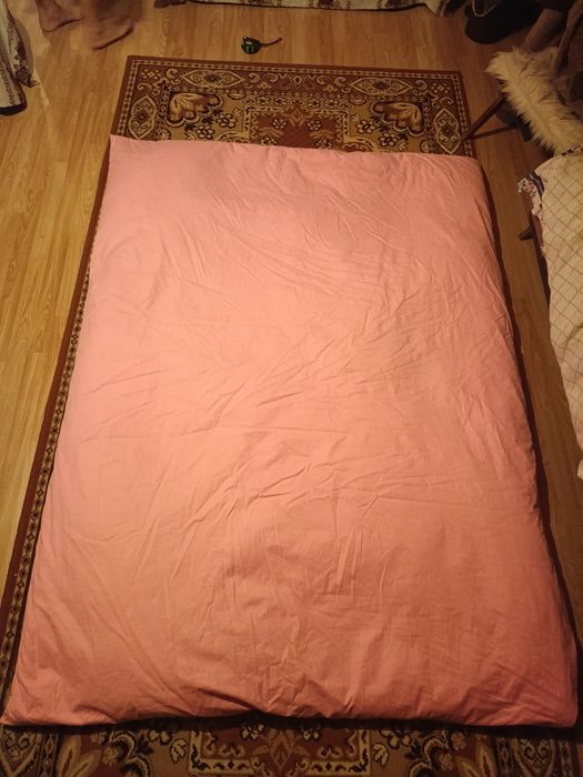 pierzyna 200-150  z puchu gęsiego pokryta inletem różowym