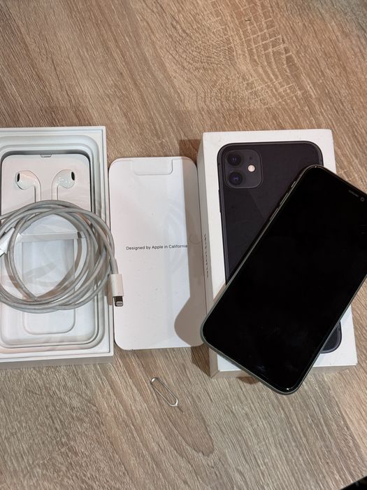 Телефон iphone 11 128 GB black green