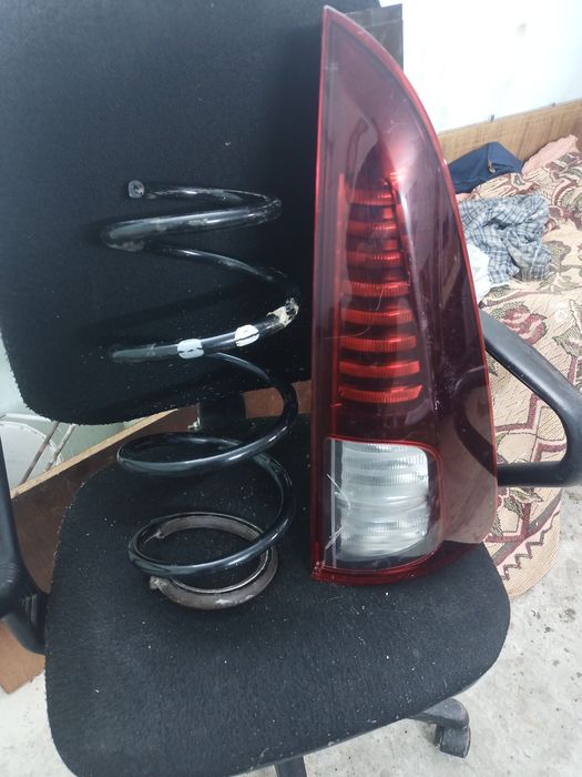 Задній фонарь Рено еспеис 4