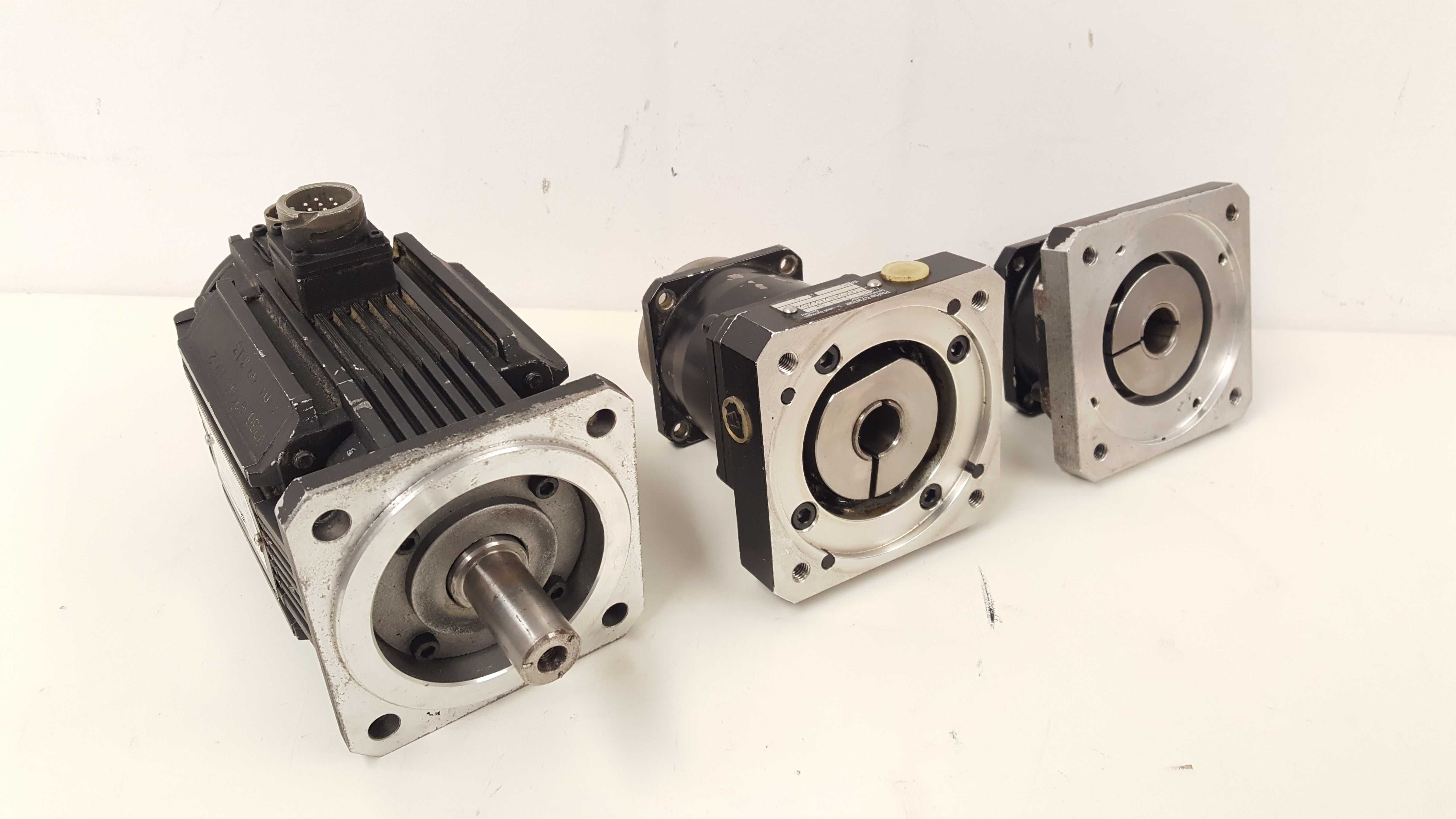 ELAU SERVO MOTOR SB105/30/02/05/19/S/01/64/EOKN Pfeffer RPL 11-1 SK