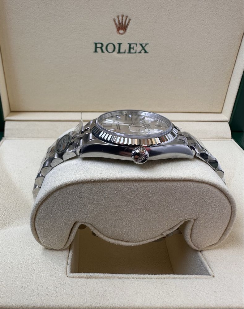 Rolex Datejust Silver dial, 36 mm, Oystersteel Cal.3235 Clean