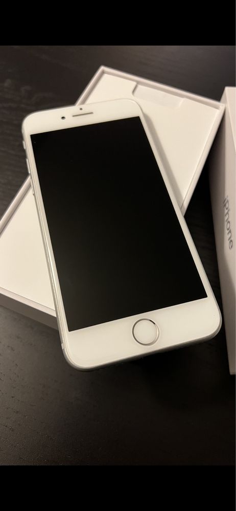 iPhone 8 - 64 Gb Branco