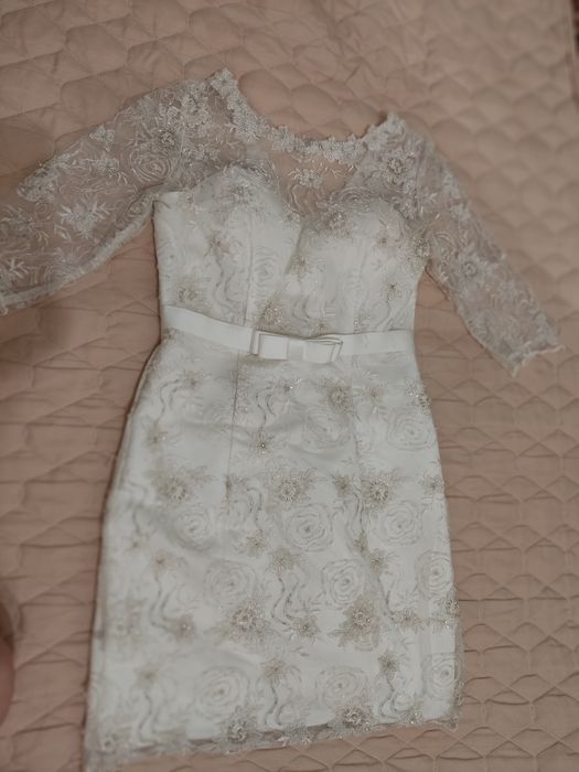 Неймовірна біла сукня