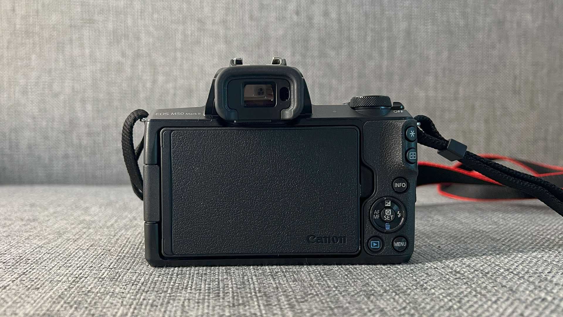 Aparat fotograficzny Canon EOS M50 Mark II korpus + obiektyw 15-45mm
