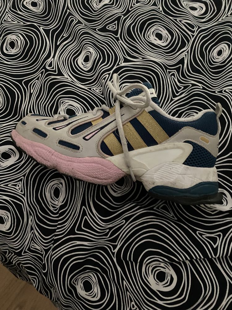 Vendo ténis adidas