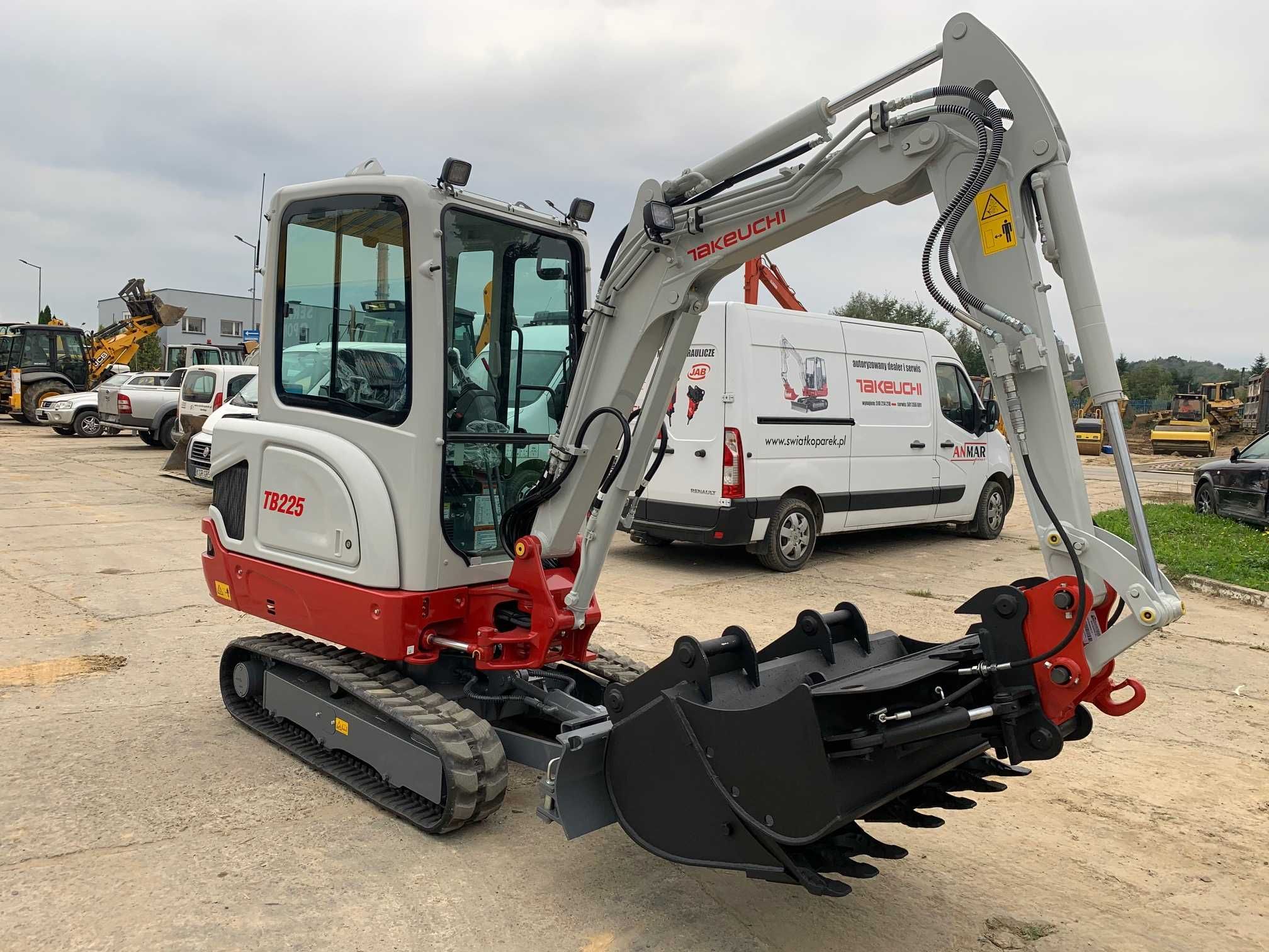 Japońska Minikoparka Takeuchi TB225 rozsuwane podwozie TB230/TB325R/