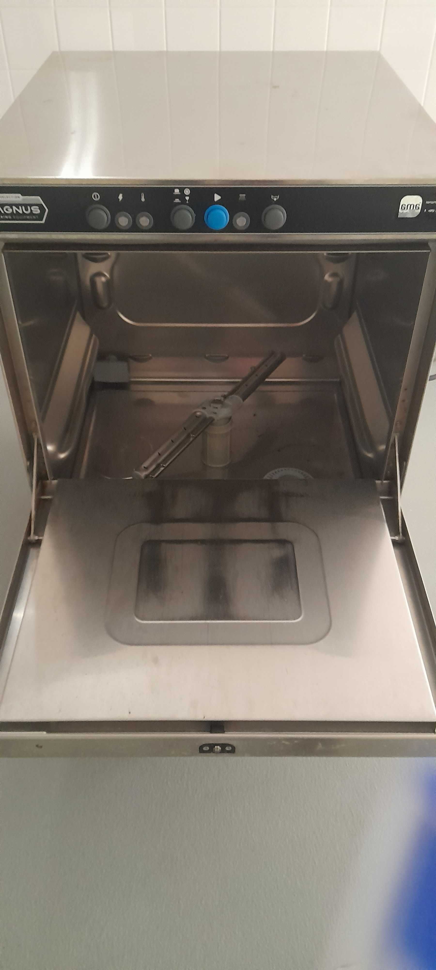 Maquina de loiça industrial