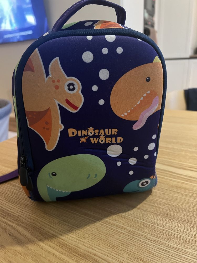 Рюкзак для дитини до 3 років DinoWorld