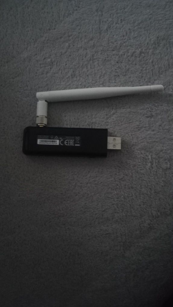 bezprzewodowa karta sieciowa USB TP-Link TL-WN722N.