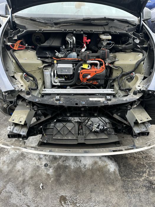 Разборка ТеслаY 2023 року