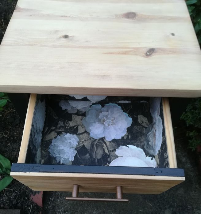 Szafka nocna komódka stolik DREWNO