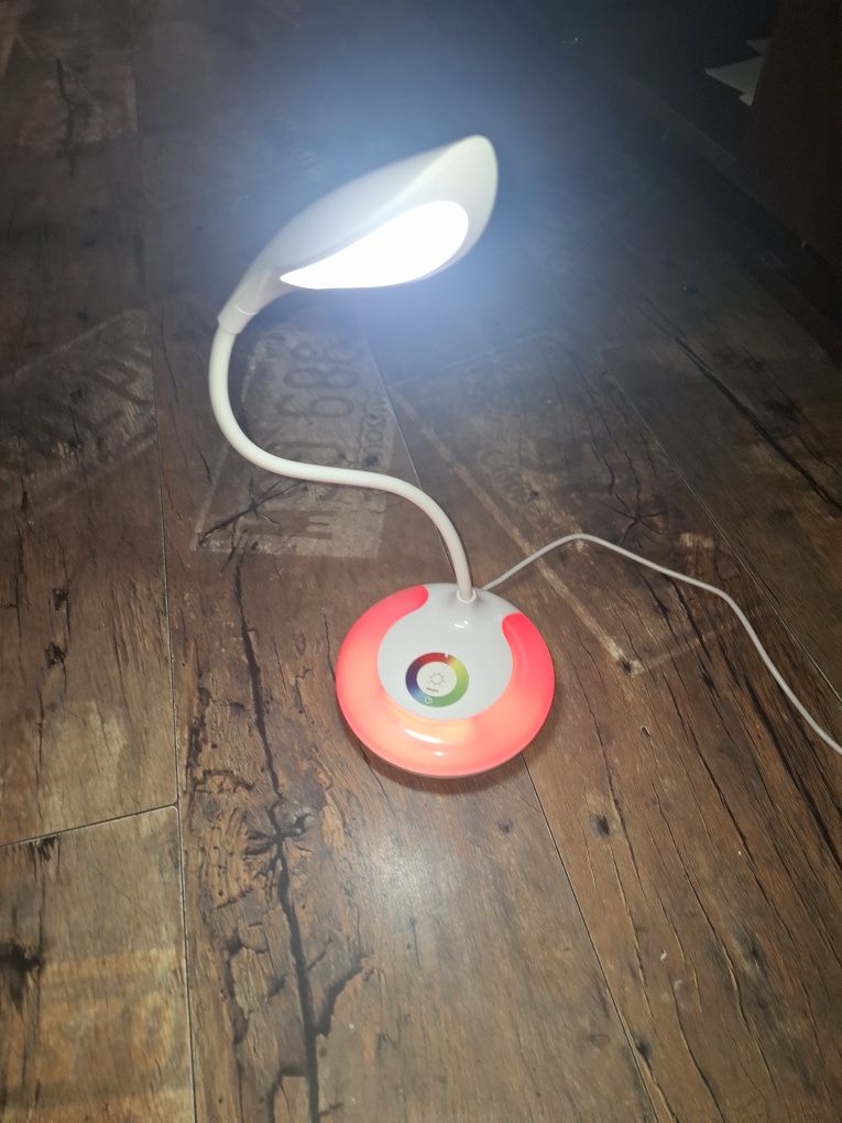 Lampka nocna ledowa
