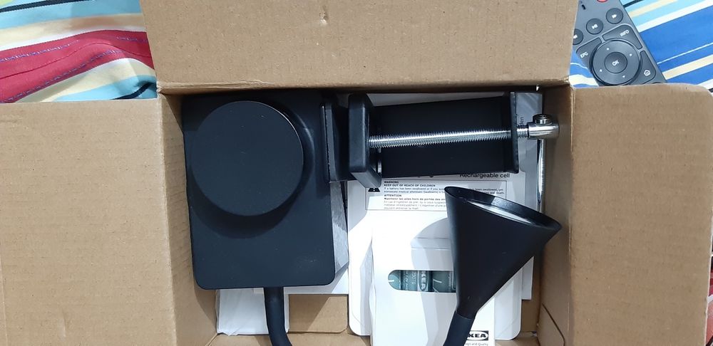 Candeeiro de secretária, novo, na embalagem original, marca IKEA