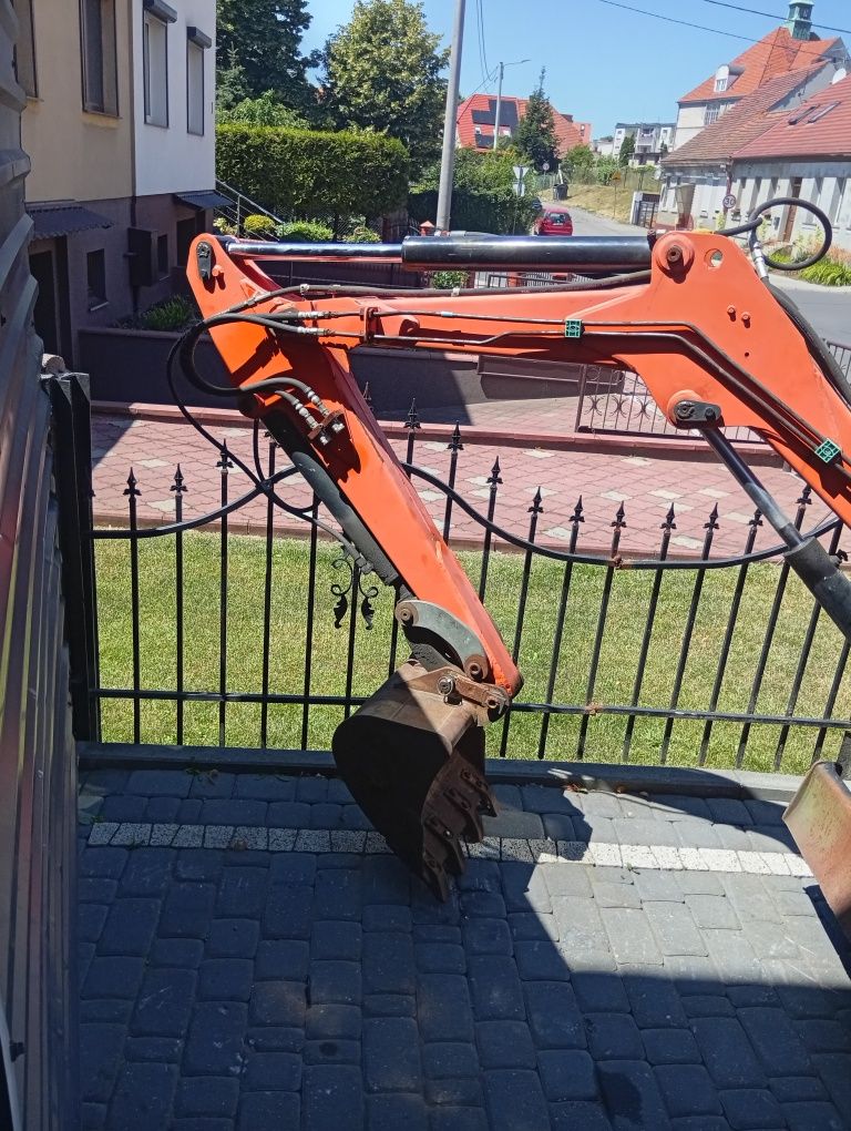 Wynajem minikoparka Bobcat 322 , Ciągnik Casse 7120 z przyczepą , Kopa