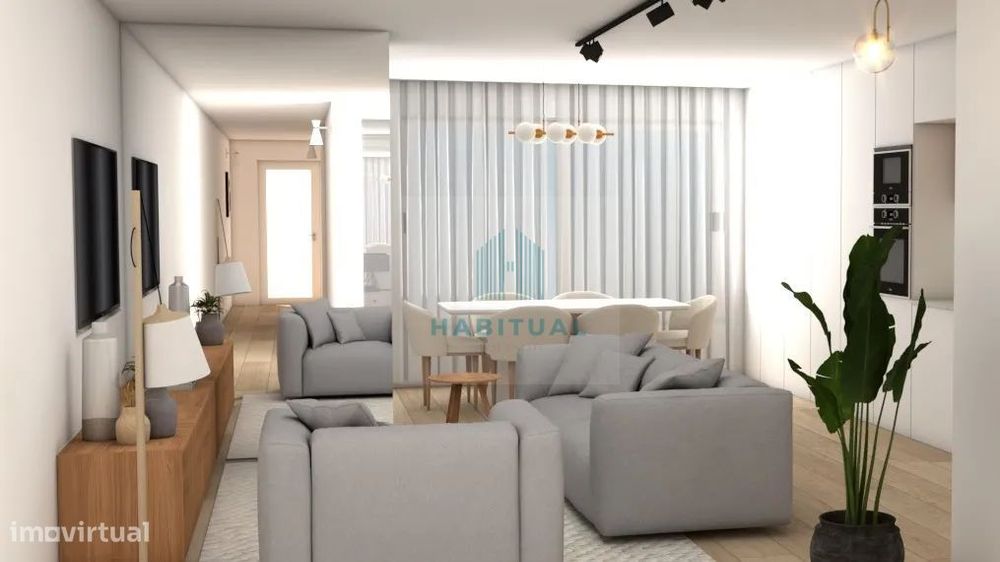 Andar De Moradia  T3 Na Cidade De Viana - R/C Com  Terreno