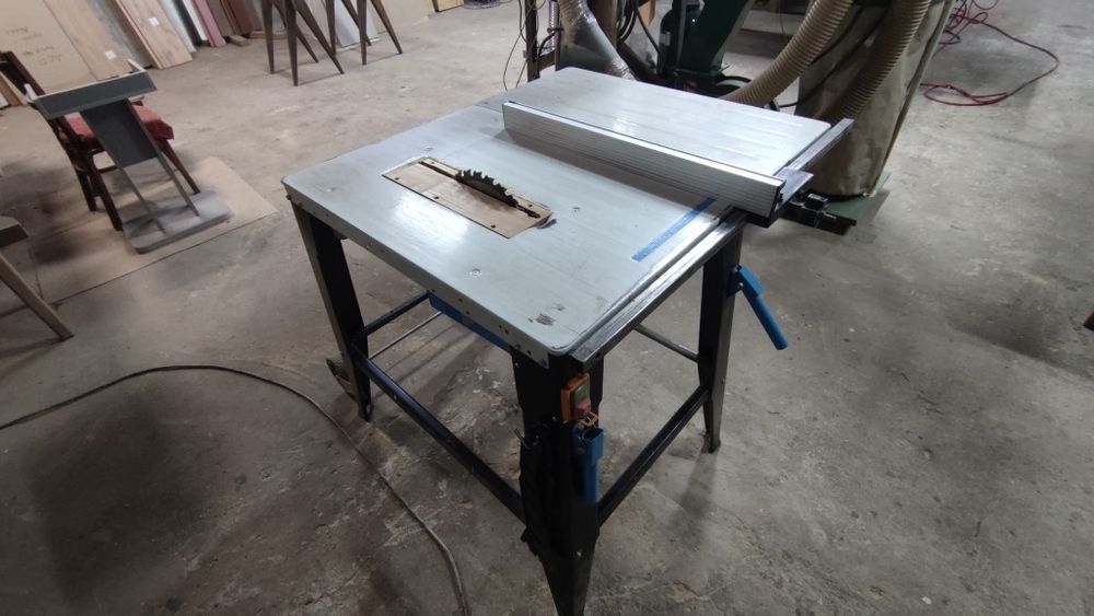 Станок циркулярный на 220v