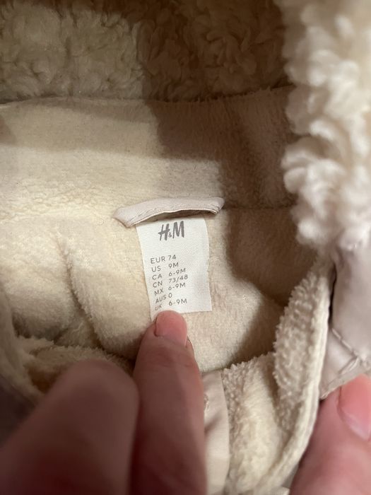 Продам зимовий дитячий комбінезон для дівчинки