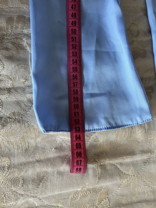 Блакитна шовкова сукня