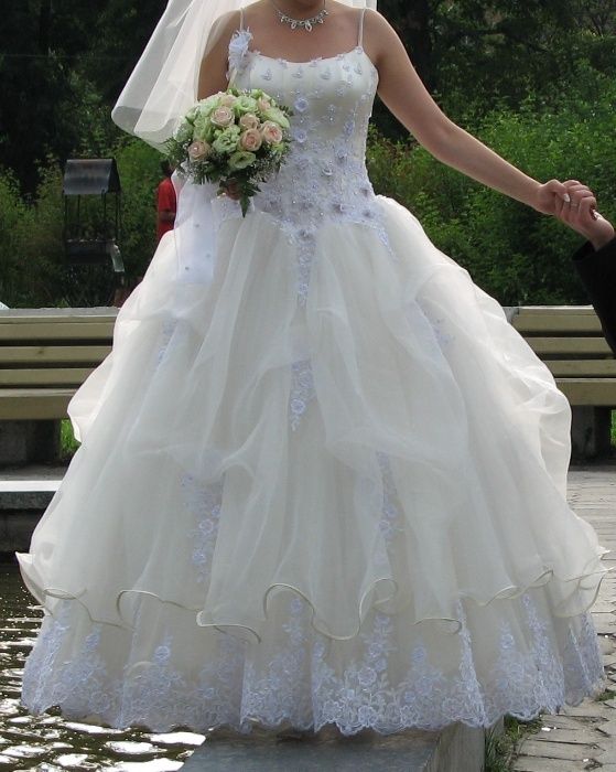 Весільне / святкове плаття