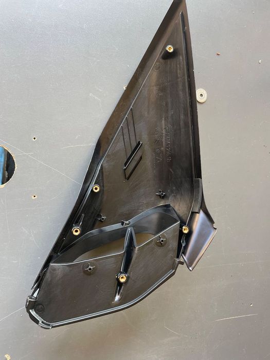 ducati diavel v4 wlot powietrza kanał airbox lewy osłona