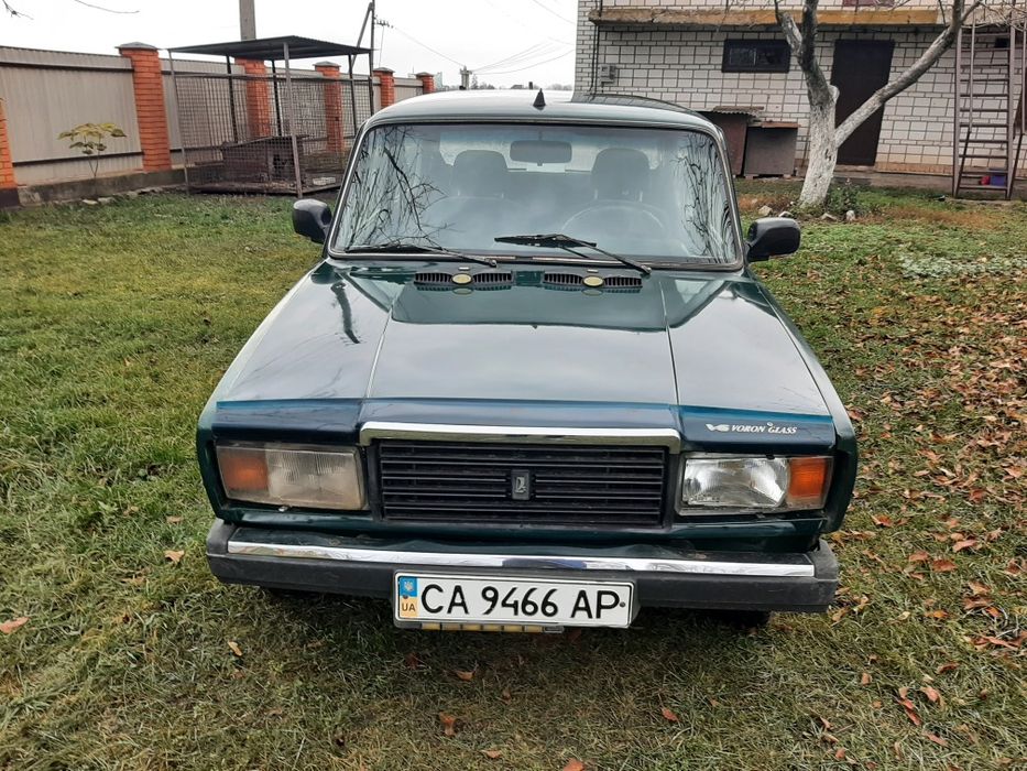 Продам Ваз 2107 бензин