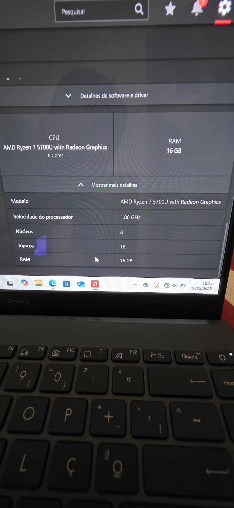 Portátil ASUS ZenBook UM325 Ryzen 7 Oled
