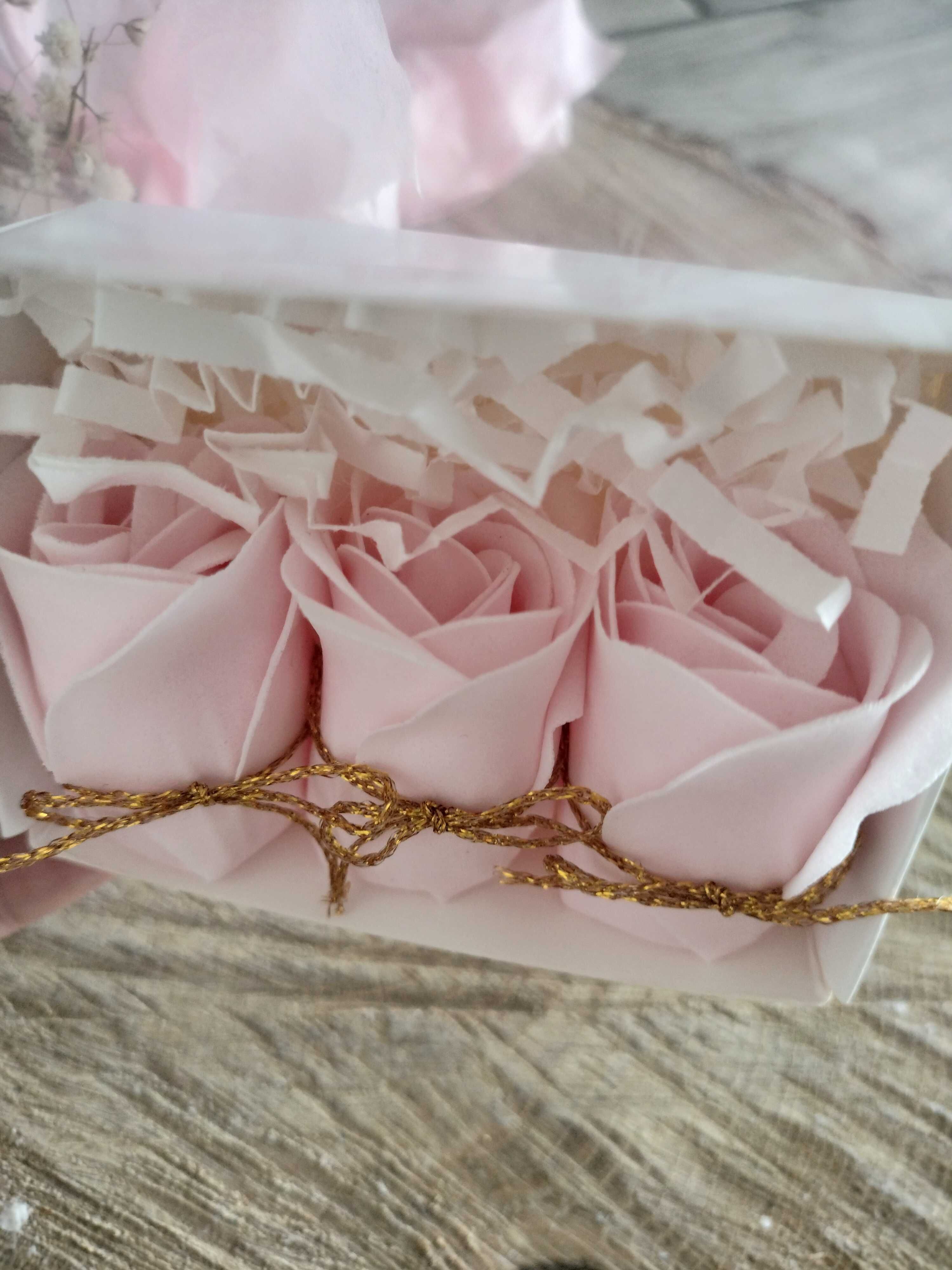 Upominek Baby Shower Wieczór Panieński róża mydlana