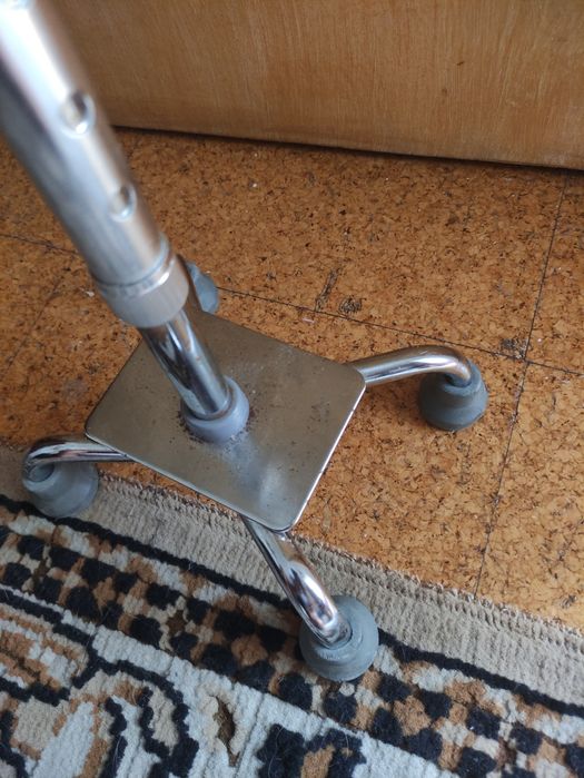 Bengala Muleta Inox 4 apoios